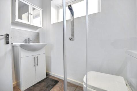 Ensuite (Bedroom 1)
