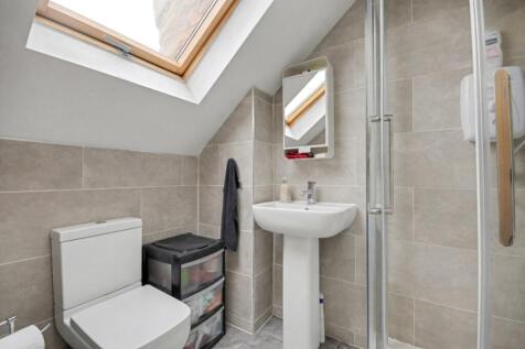 Ensuite - Bedroom 5 Only