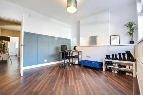 Front Room / Study / Dining Room