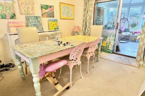 dining room.jpg