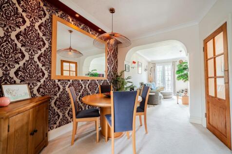 #116 - Holly Lodge-18.jpg