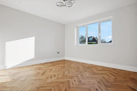 GF Bedroom.jpg