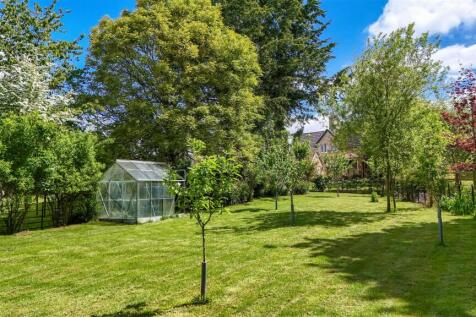 Garden towards house.JPG