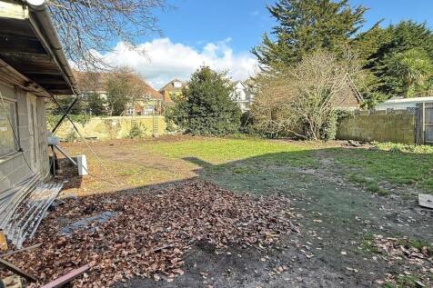 Wentworth Gdn3.jpg