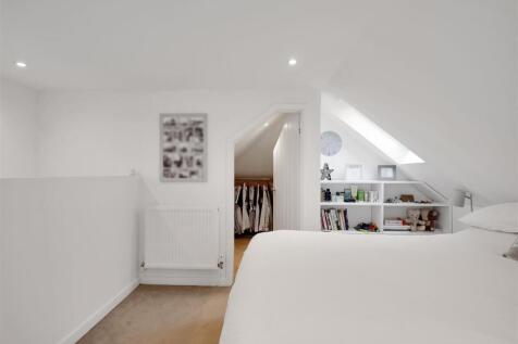 Walk-in Wardrobe