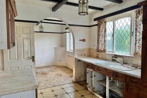 kitchen diner 2.jpg