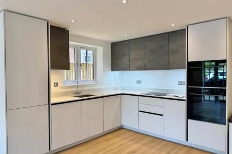 Kitchen area.jpg