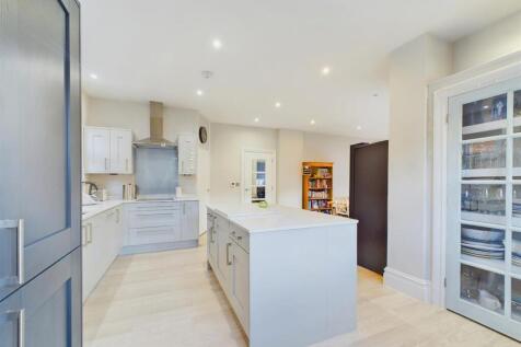 Kitchen.jpg