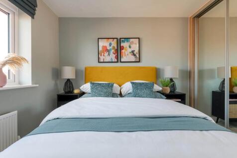 A second double bedroom means you don&#39;t need to compromise on space