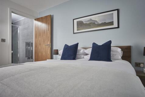 JLL Apartment 180...