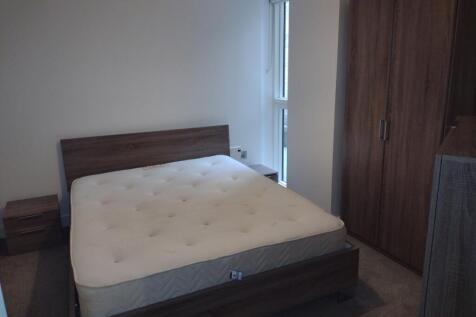 B108 BEDROOM