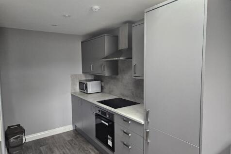 19 high st kitchen.jpg