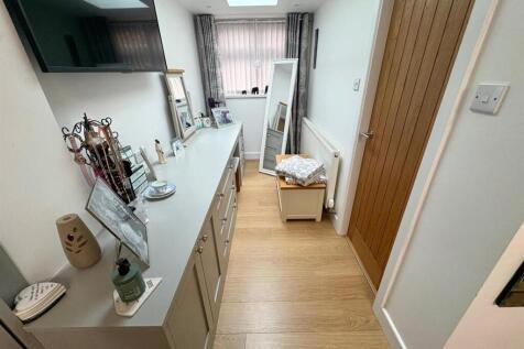 WhatsApp Image 2025-11-19 at 19.17.20 (10).jpeg