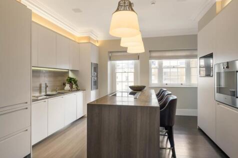 Kitchen breakfast room