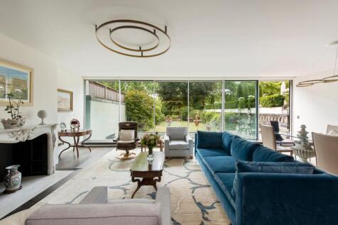 Stunning Reception