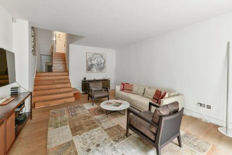 Sitting/Media Room