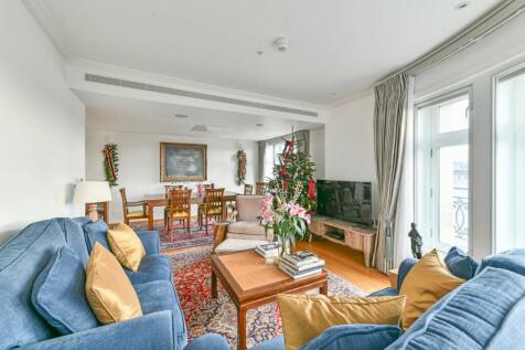 Living / Dining