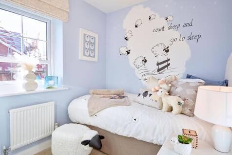 Single bedroom in the Chester 4 bedroom home