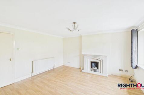 Open plan lounge and kitchen