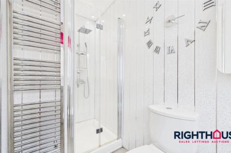Ensuite shower room