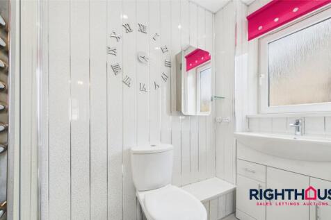 Ensuite shower room