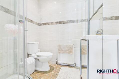 Ensuite Shower room