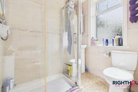 Ensuite Shower room
