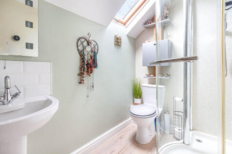 Shower room 1