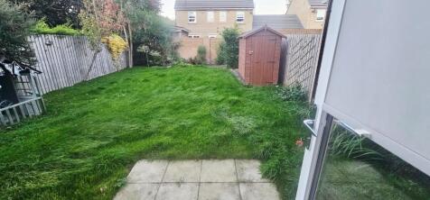 Garden to rear
