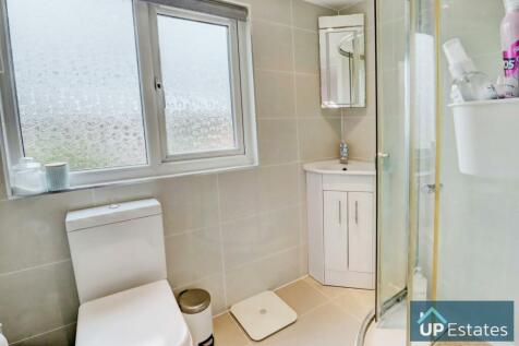 Bed One En-Suite