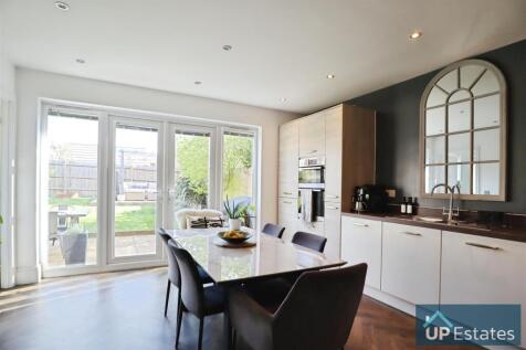 KITCHEN/ DINER