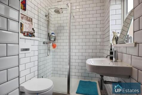 DOWNSTAIRS SHOWER ROOM