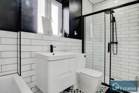 BATH &#43; SHOWER ROOM