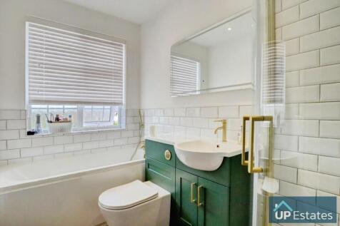 SHOWER/BATHROOM