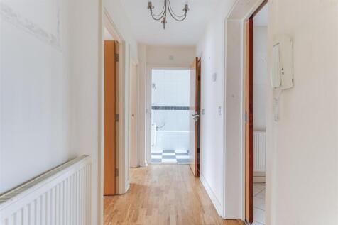 3 Pasters Court-6.jpg