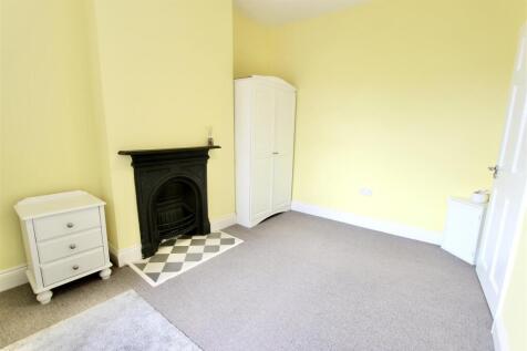 14. Bedroom 3.jpg