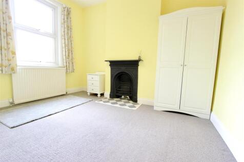13. Bedroom 3.jpg