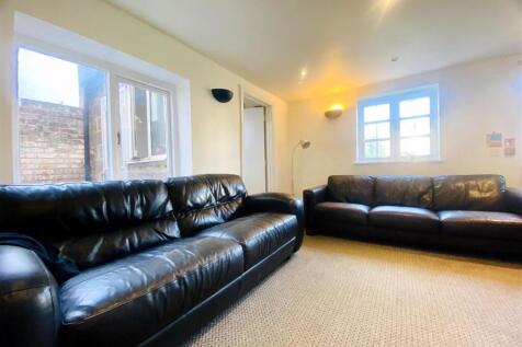 Lounge II.jpg