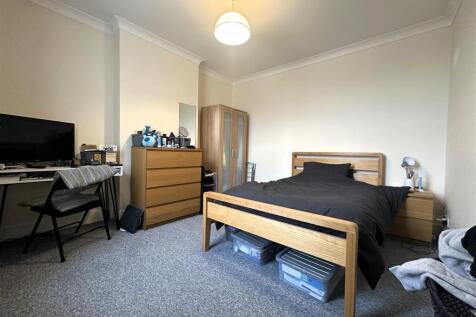Bedroom 3.jpg