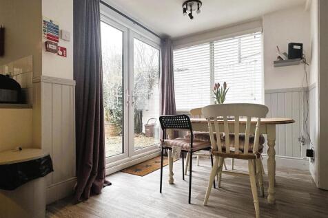 Dining Room.jpg