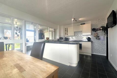 Kitchen I.jpg