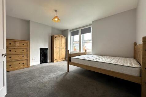 Bedroom 4 I.jpg