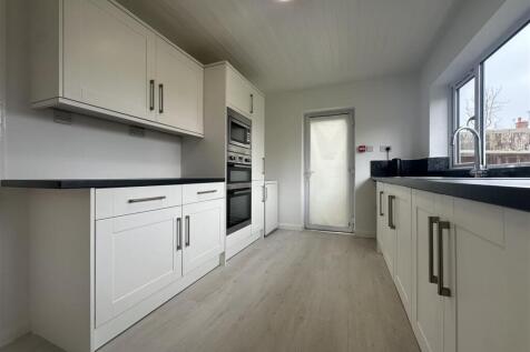 Kitchen II.jpg