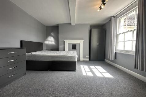 Room II.jpg