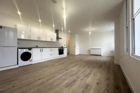 Lounge Kitchen II.jpg