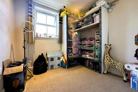 Bedroom 2 I.jpg