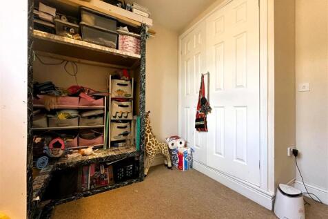 Bedroom 2 II.jpg