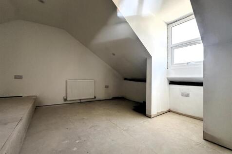 Loft Bedroom 5 III.jpg