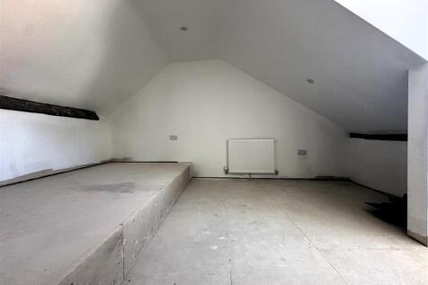 Loft Bedroom 5 II.jpg