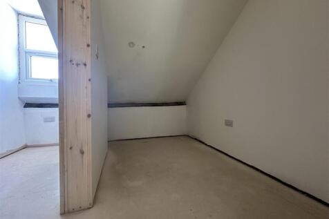 Loft Bedroom 5 IV.jpg